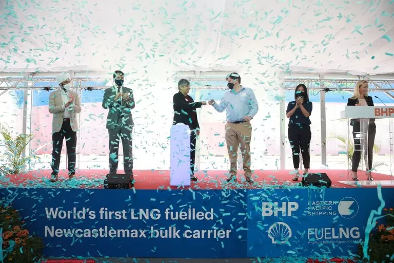 LNG-fuelled Newcastlemax bulk carrier