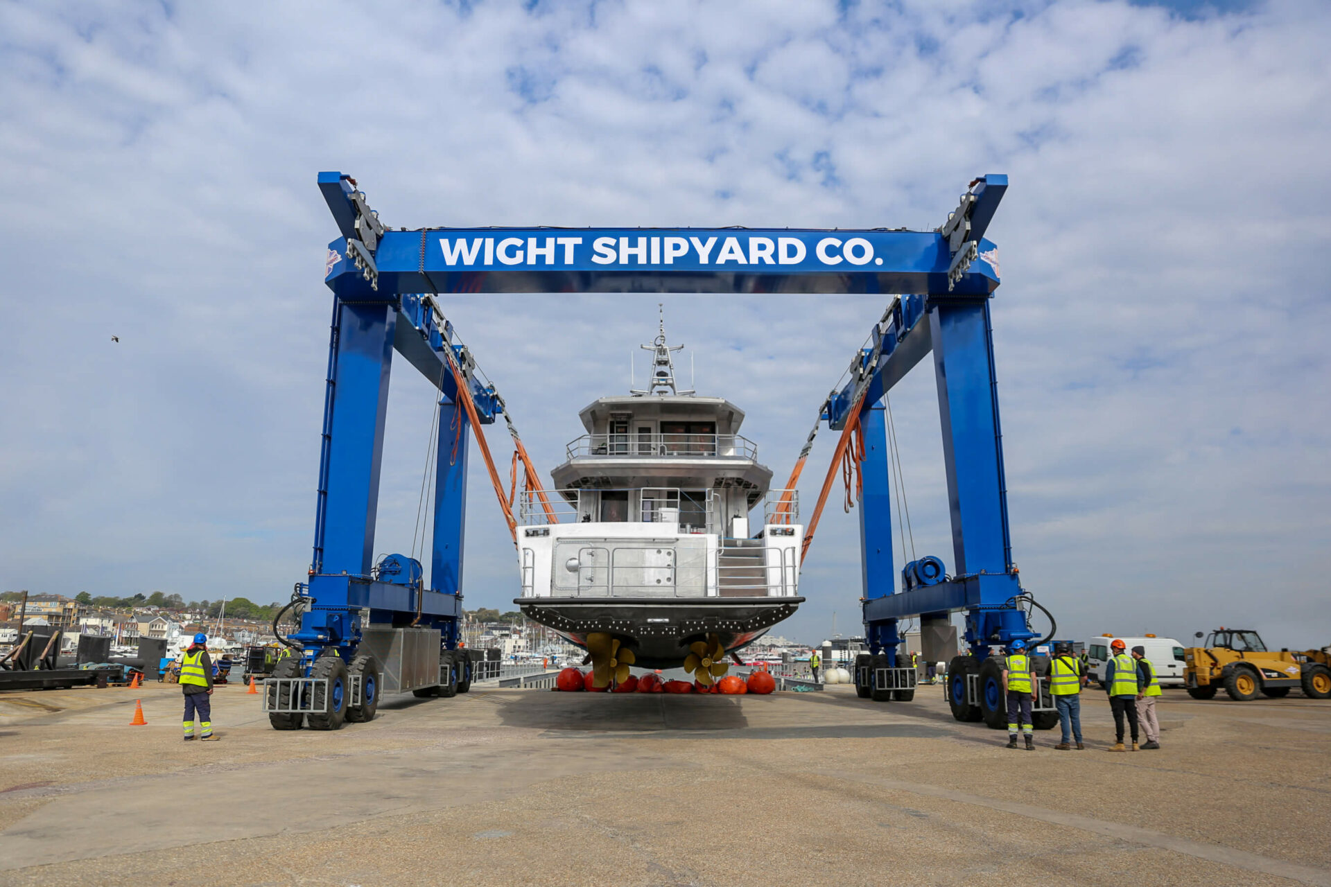 Arksen launch 85ft Explorer Vessel