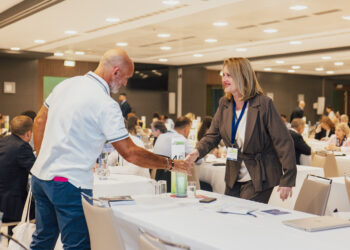 MTB Marine Europe: Another year, another massive triumph!, MTB Events. Image shows a photo of two delegates shaking hands