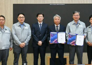 ABS and HD Hyundai Advance AI-Driven Shipbuilding and Floating Nuclear Power, MTB Events. Image shows the signing ceremony between the two companies for the technical collaboration for an artificial intelligence (AI)-based smart shipyard.
