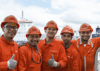 Image shows five crew members in orange jumpsuits and hard hats, at a port. Albireo, a New Crewing Venture Established by Harren Group and NSB Group, MTB Events.