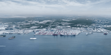 Image shows The Port of Gothenburg from a distance. Gothenburg Retains Top Spot as Nordic Region’s Leading Logistics Hub, MTB Events.